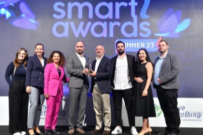 QNB Sigorta, Smart-i Awards'ta Yılın Ekibi Ödülü Aldı